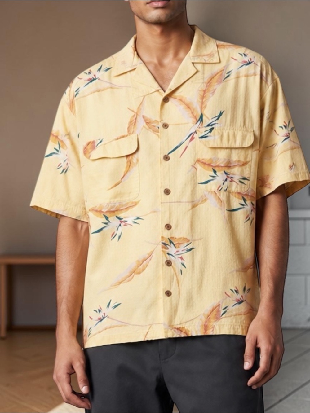 Tommy Bahama Men’s XL Yellow Tropical Bird of Paradise Camp Shirt Button Down - Picture 7 of 12